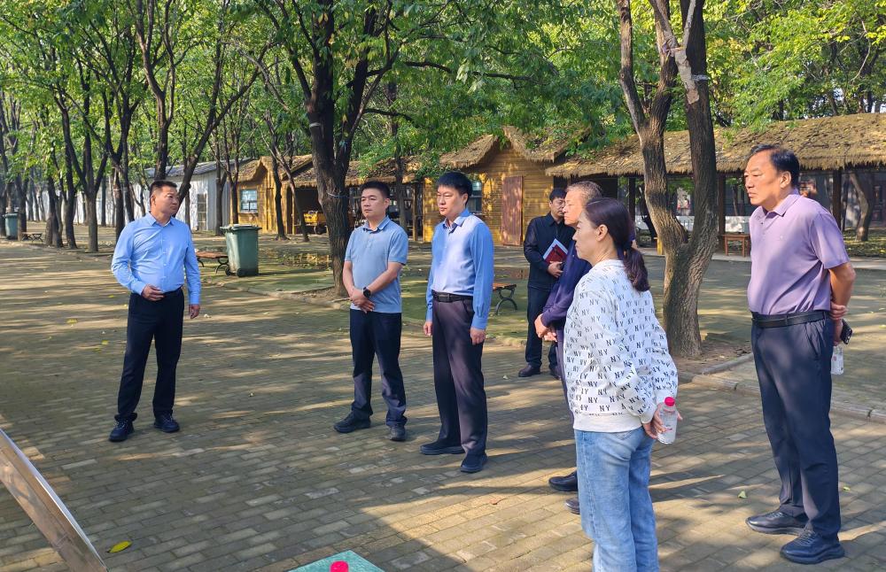 新乡市林业局调研推进国有林场建设